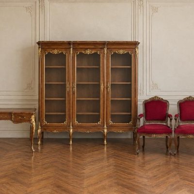 Escritorio antiguo estilo Luis XV. Mesa de despacho antigua estilo Luis XV. Conjunto muebles de despacho estilo Luis XV.