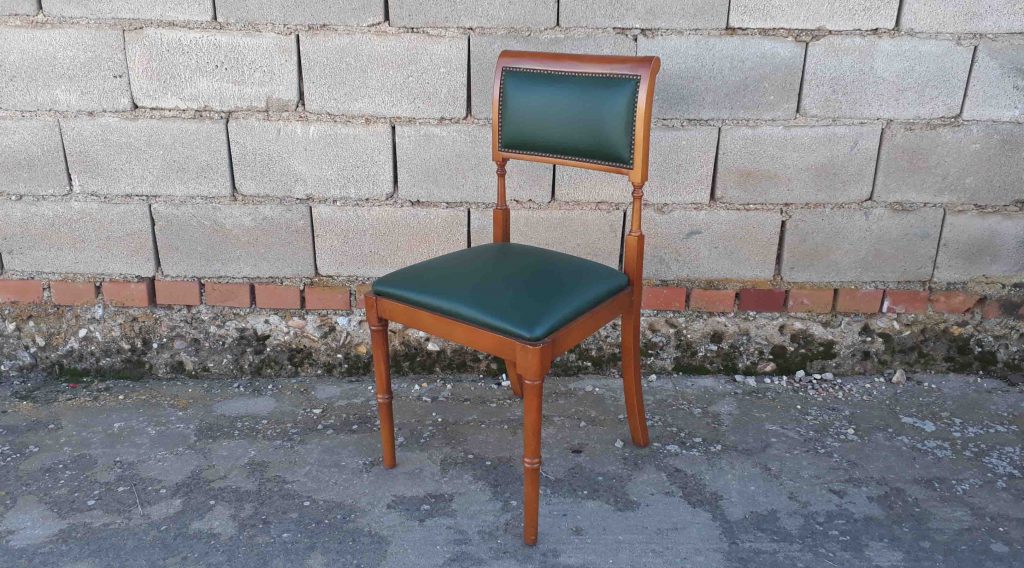 Mesa de juntas despacho estilo inglés + 4 sillas. Mesa de salón comedor