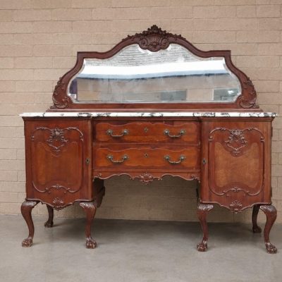 Aparador antiguo estilo inglés Victoriano. Mueble de salón Bufet espejo antiguo estilo Chippendale.