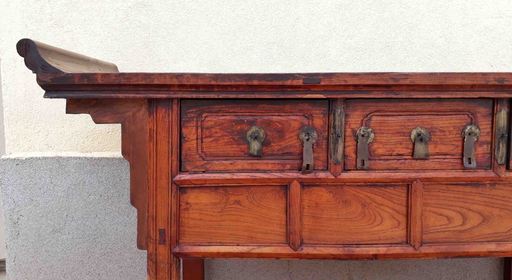 Mueble aparador altar antiguo estilo chino. Mueble auxiliar consola