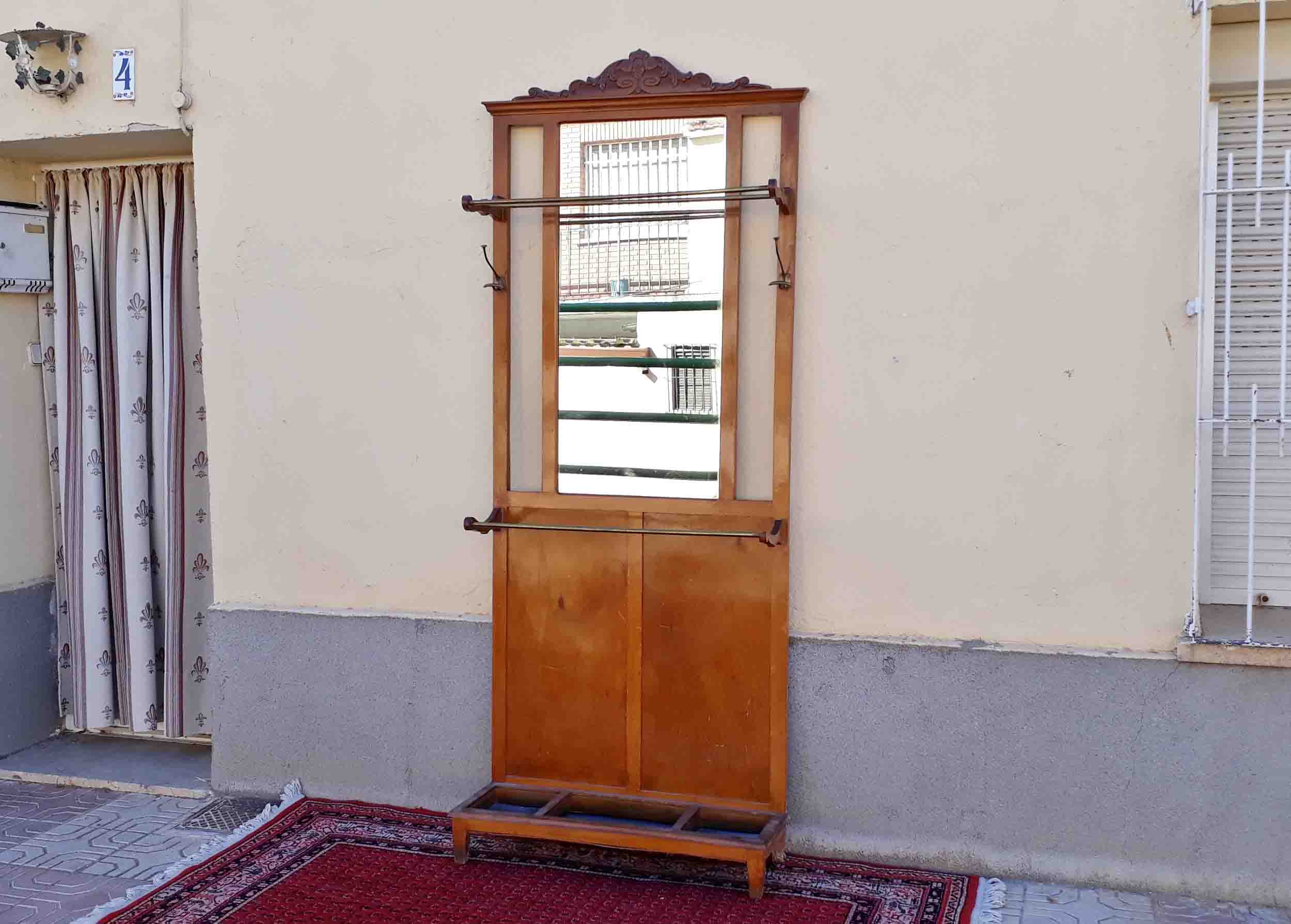 Mueble recibidor con espejo. Perchero antiguo vintage. | Viejo Odeón