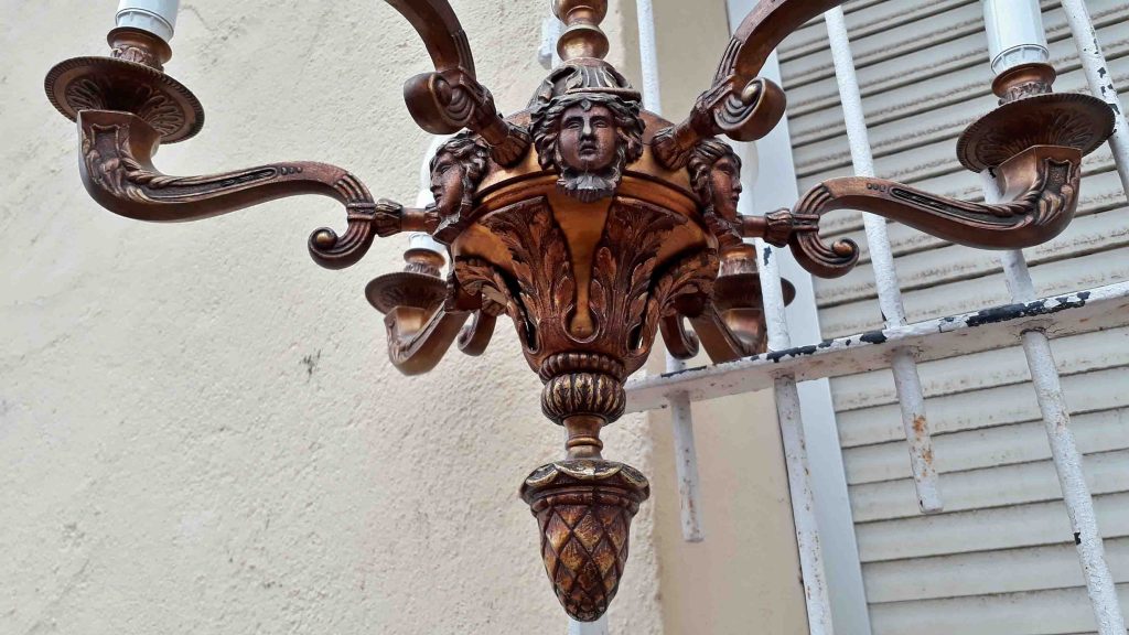 Lámpara antigua estilo imperio. Lámpara de araña antigua imperio