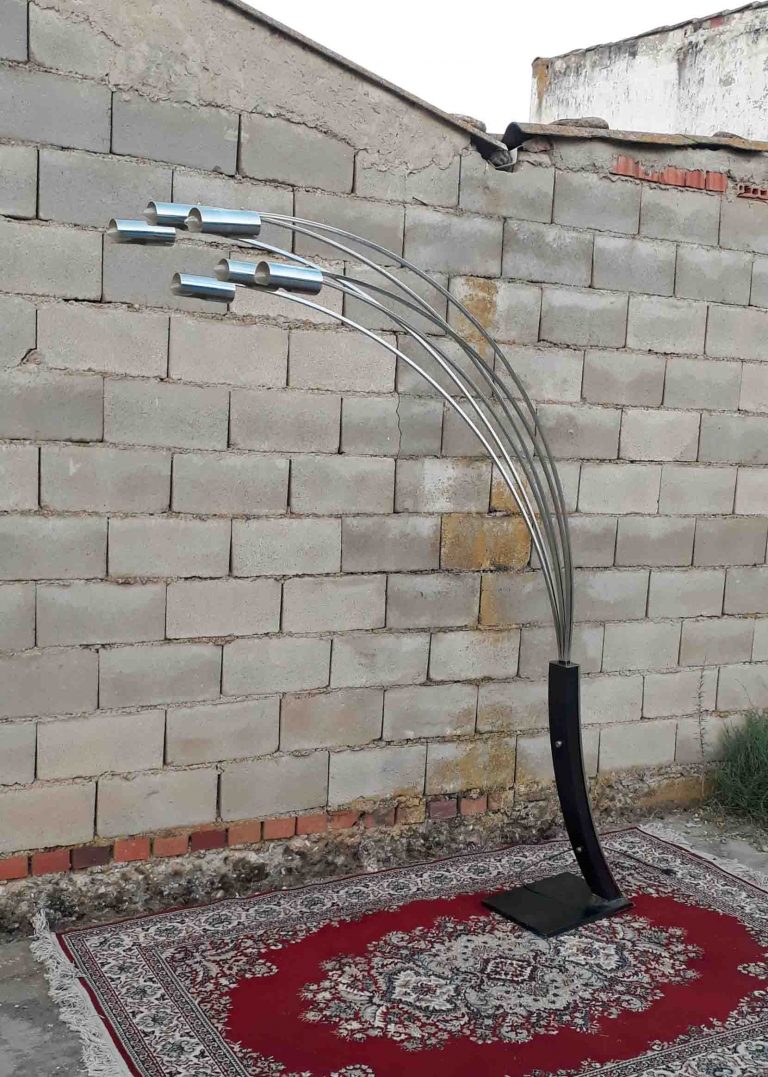 Lampara de pié arco antigua vintage estilo age space Reggiani. Lampara