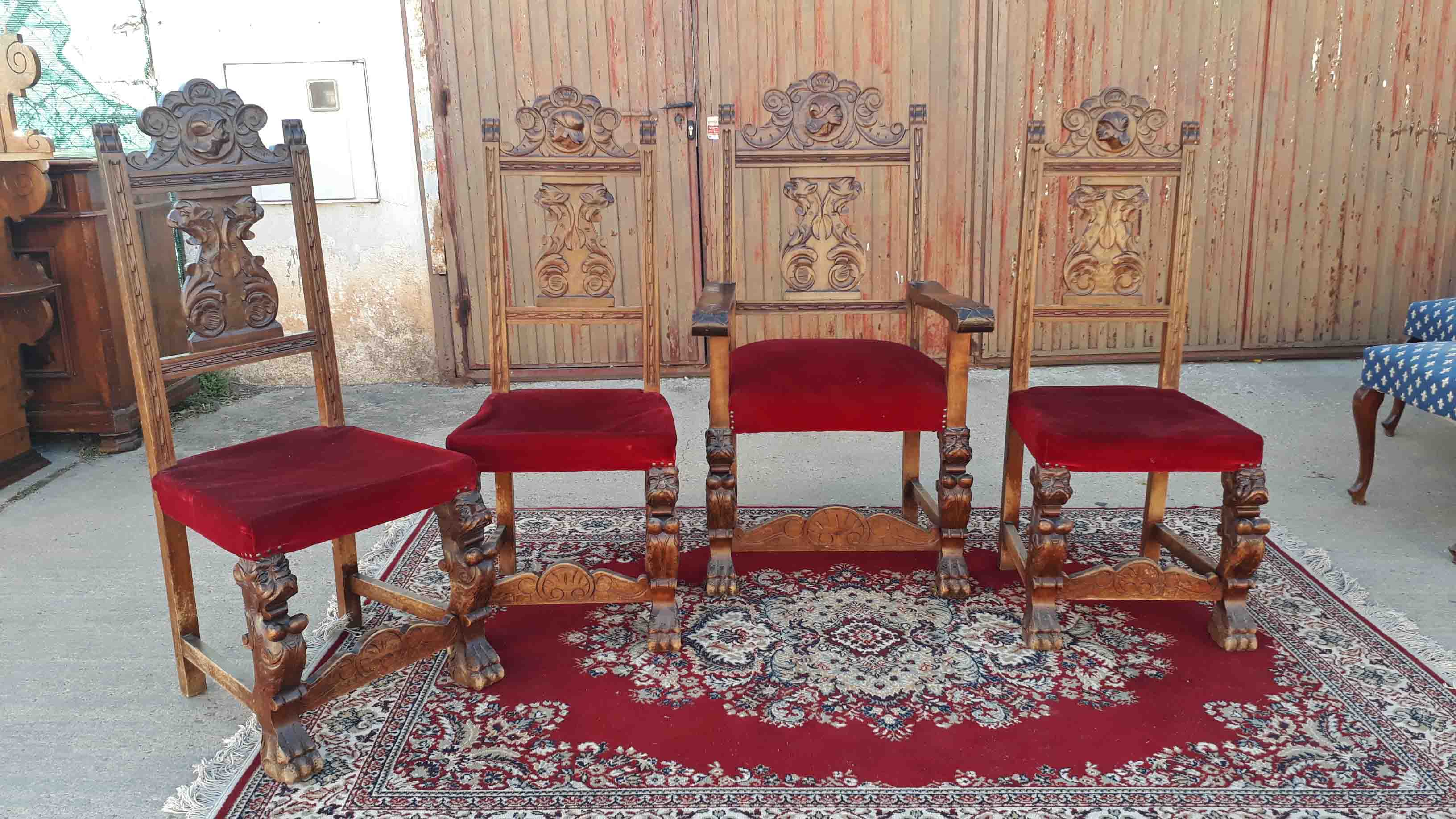 Conjunto sillón frailero antiguo de despacho y 3 sillas antiguas de