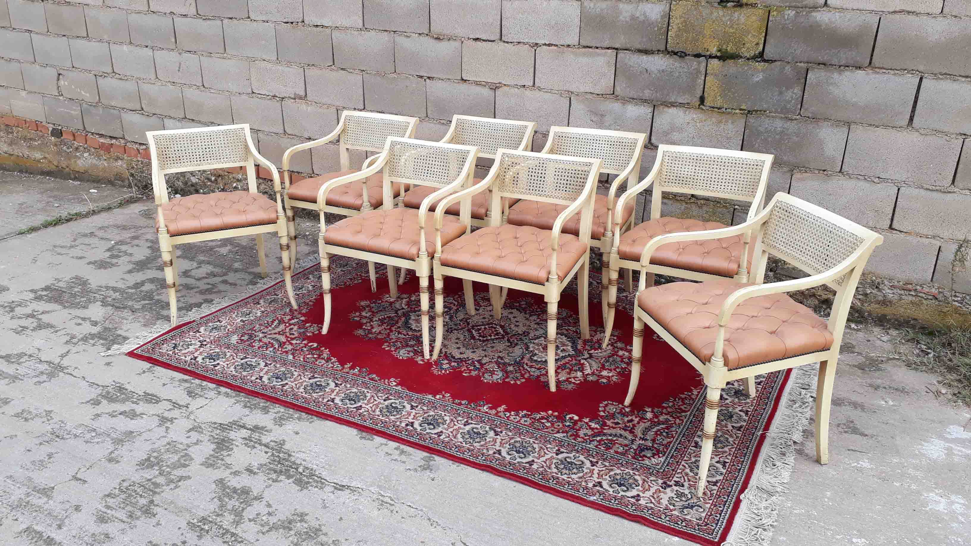 8 ocho sillas antiguas estilo inglés. Silla antigua de rejilla vintage