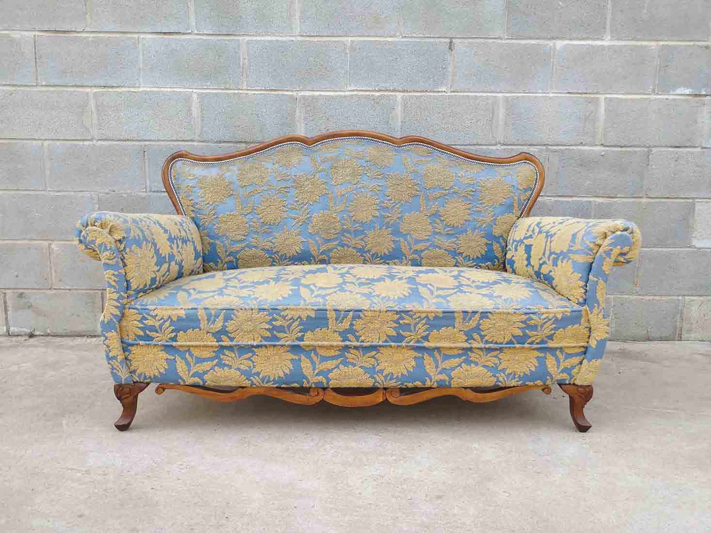 Sofá antiguo pequeño estilo Luis XV 145 cm. Pequeño sofá antiguo