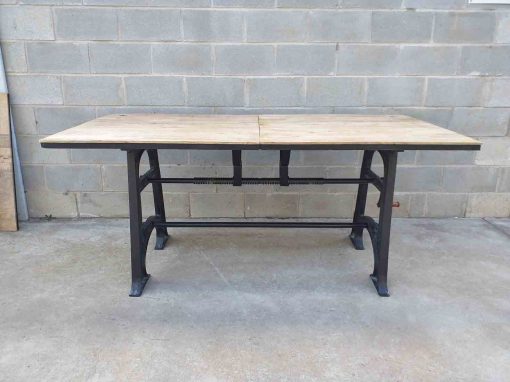 Gran mesa antigua hierro estilo Industrial. Mesa Taller grande Vintage. Mueble Mesa salón comedor. - Imagen 3