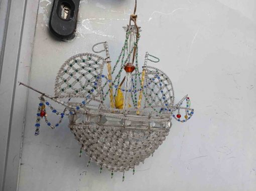 Lámpara de techo antigua cristal con forma de Barco. Melissa Levinson. Lámpara antigua vintage italiana.