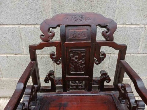 Pequeña Silla antigua estilo Chino. Mueble Silla antigua baja China con compartimento. - Imagen 3