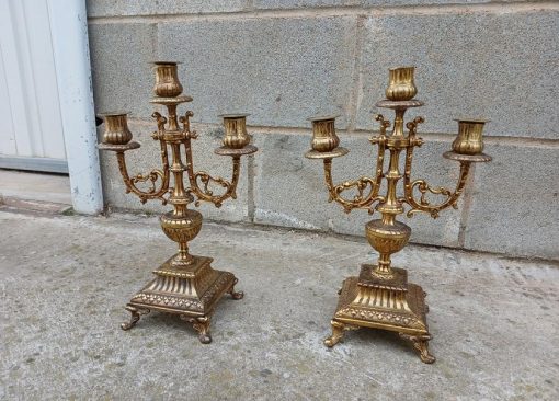 Candelabros antiguos bronce estilo Luis XV. Pareja Dos 2 Candelabros antiguos.