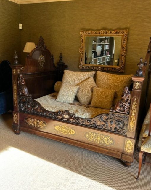 Cama antigua tallada estilo Napoleón III marquetería latón carey. Cama antigua barco estilo Imperio. - Imagen 4