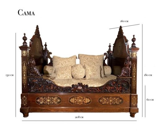 Cama antigua tallada estilo Napoleón III marquetería latón carey. Cama antigua barco estilo Imperio.