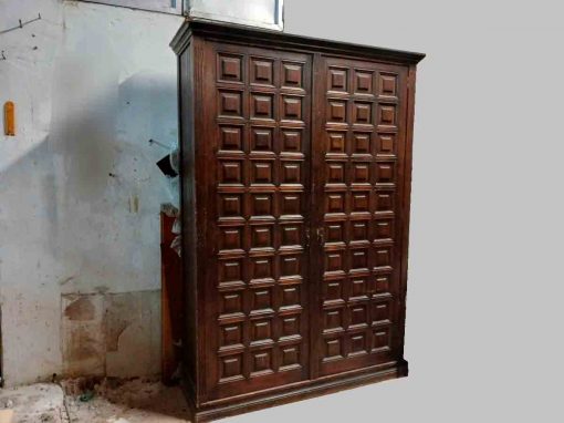 Armario antiguo cuarterones. Gran Mueble Alacena Aparador antiguo con Estantería interior.
