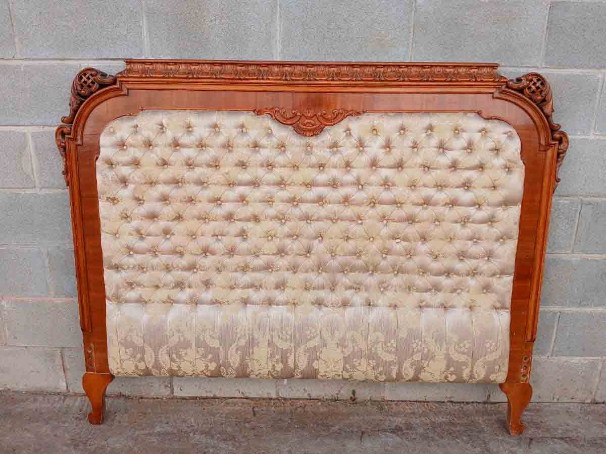 Cabecero antiguo estilo Luis XVI 150 cm. Mueble Cama Cabecero antiguo capitoné estilo Luis XV. - Imagen 3