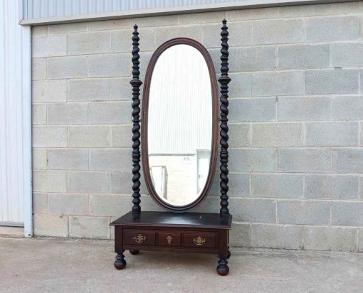 Espejo antiguo de vestidor ovalado columna salomónica. Mueble Espejo estilo Renacimiento Barroco.
