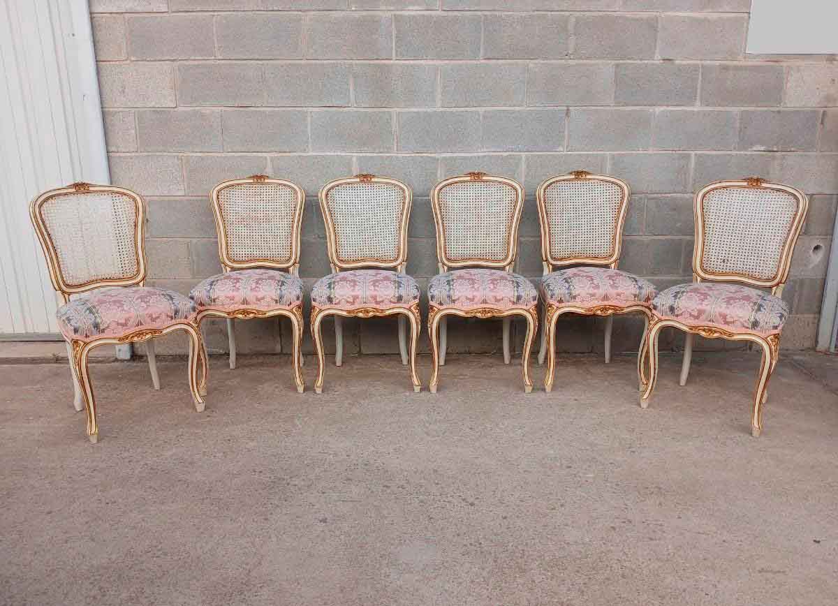 Mesa salón comedor antigua vintage estilo Luis XVI + 6 Seis Sillas antiguas estilo Luis XV francés. - Imagen 9
