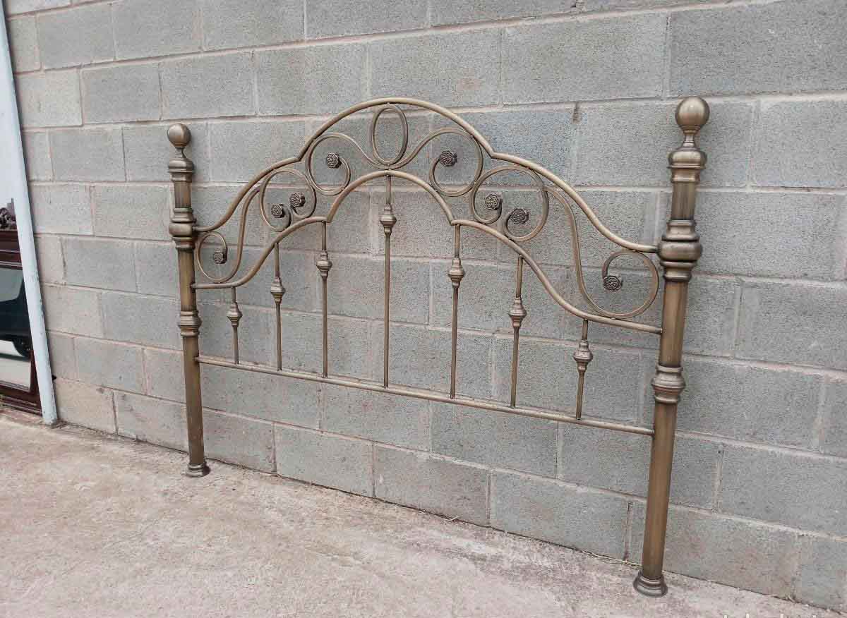 Cabecero antiguo vintage metal 160 cm. Cama antigua vintage estilo Isabelino. - Imagen 2