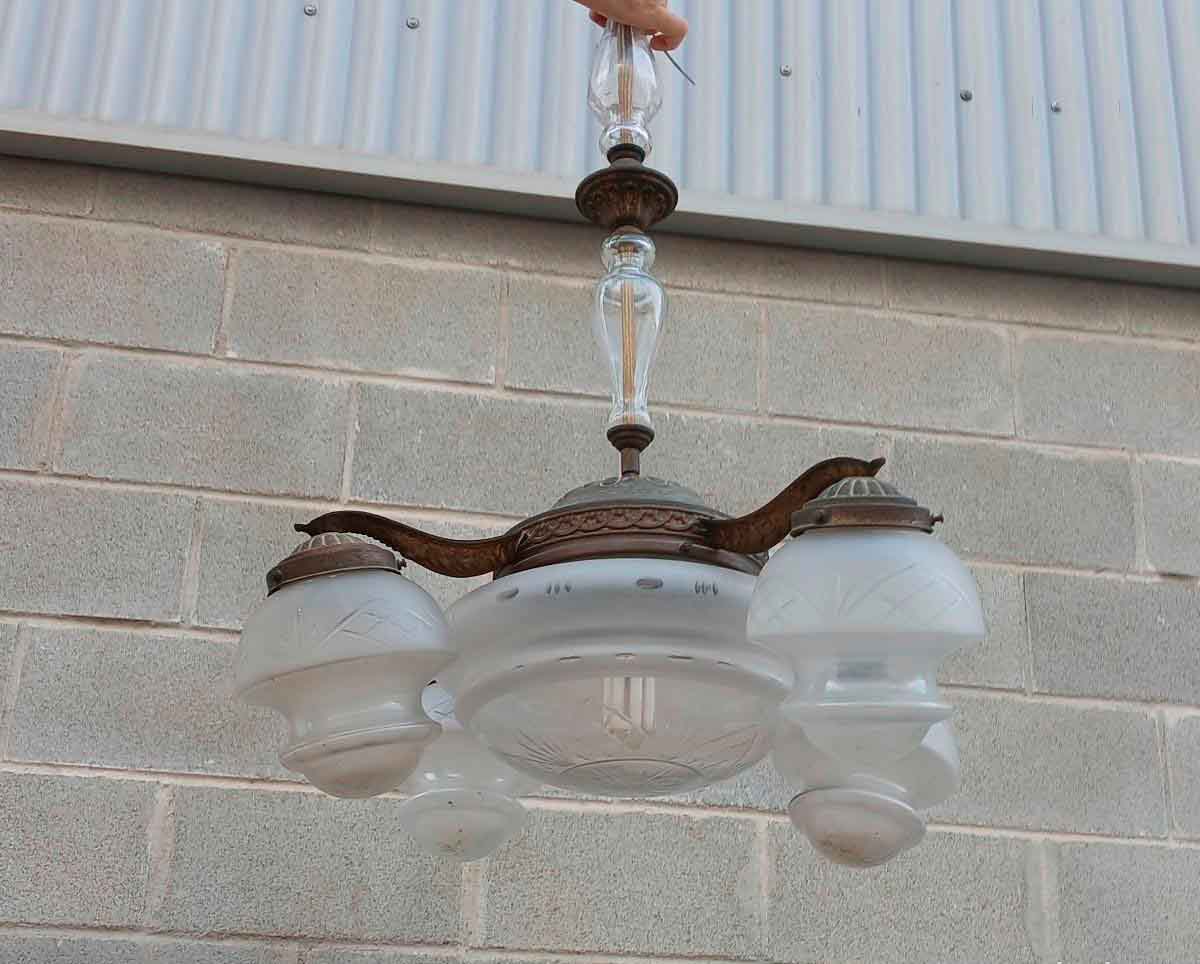 Lámpara antigua estilo Modernista cristal. Lámpara de techo antigua, Lámpara de araña.