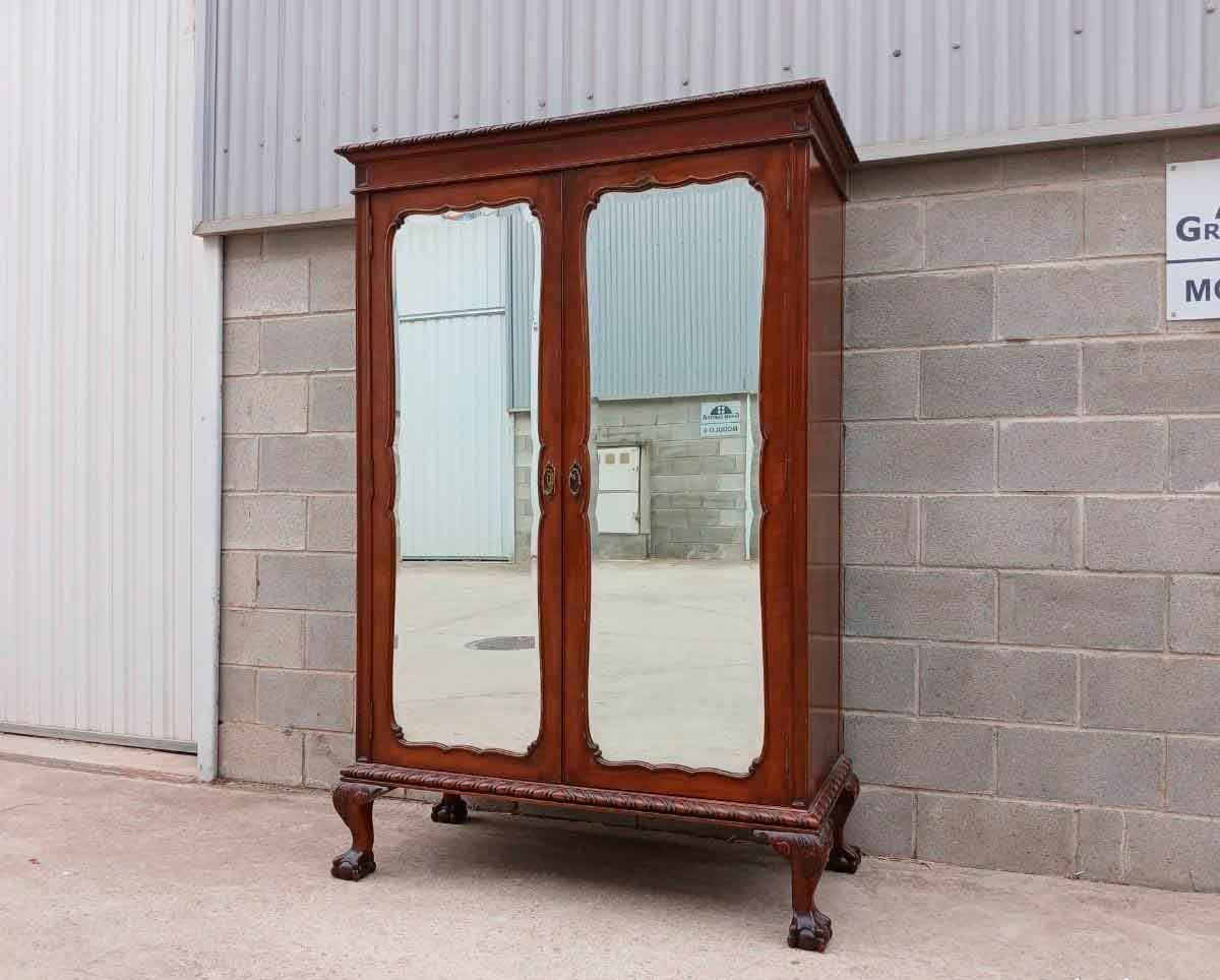 Armario antiguo estilo inglés Chippendale. Mueble Armario Ropero con Espejo estilo Victoriano.
