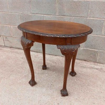 Mesa auxiliar ovalada antigua estilo inglés Chippendale (67 cm). Mueble Mesita Velador antiguo.
