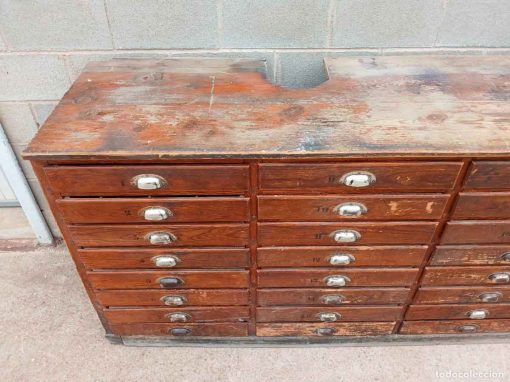 Mueble Aparador antiguo Farmacia 32 cajones 235 cm. Auxiliar Cajonera antigua estilo Industrial. - Imagen 7
