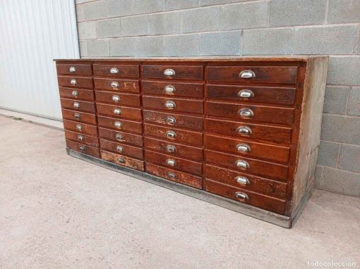 Mueble Aparador antiguo Farmacia 32 cajones 235 cm. Auxiliar Cajonera antigua estilo Industrial. - Imagen 2
