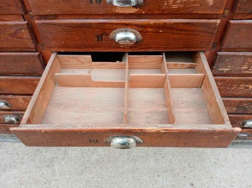Mueble Aparador antiguo Farmacia 32 cajones 235 cm. Auxiliar Cajonera antigua estilo Industrial. - Imagen 11