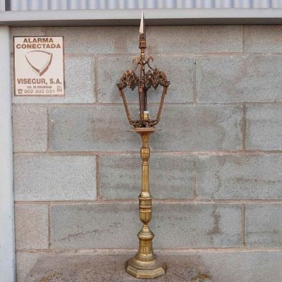 Farol antiguo bronce de Iglesia (95 cm). Lámpara Mesa Sobremesa antigua estilo Luis XVI.