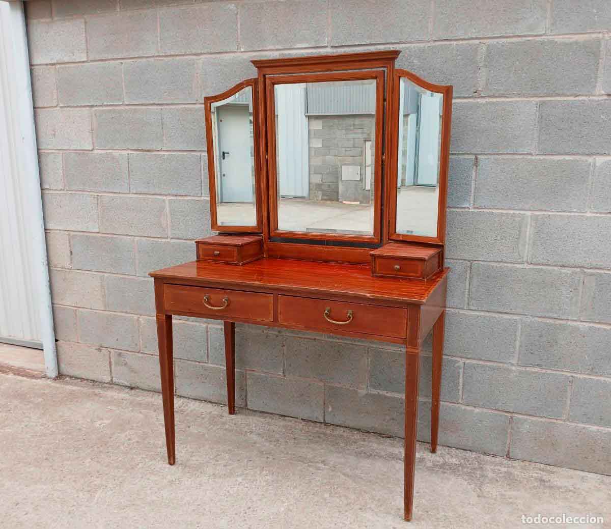 Tocador antiguo estilo inglés Victoriano con Espejo Tríptico. Mueble Tocador Eduardiano.