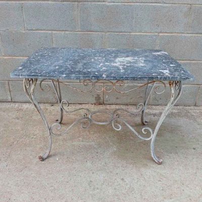 Mesa baja antigua hierro. Mueble Mesa de centro antigua vintage metal salón, terraza, jardín francés.