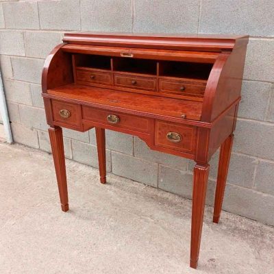 Pequeño Escritorio antiguo tapa Cilindro Tambor. Mueble Auxiliar Consola antigua estilo inglés.