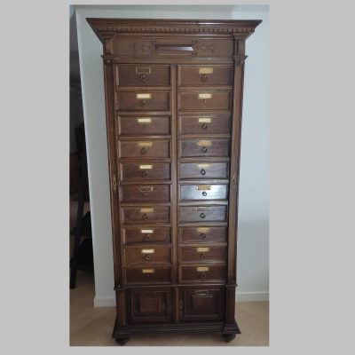 Mueble cajones antiguo estilo Alfonsino despacho notario. Archivador Fichero Farmacia Industrial.