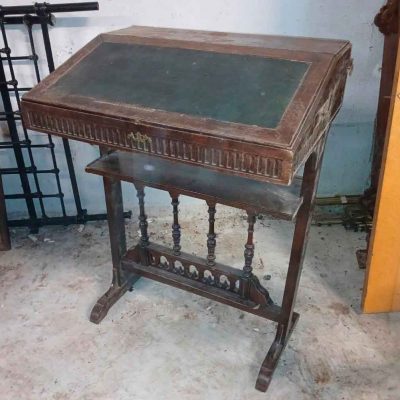 Atril antiguo Biblioteca estilo Ingles Victoriano. Mueble Facistol Atril Secreter antiguo cuero verde.