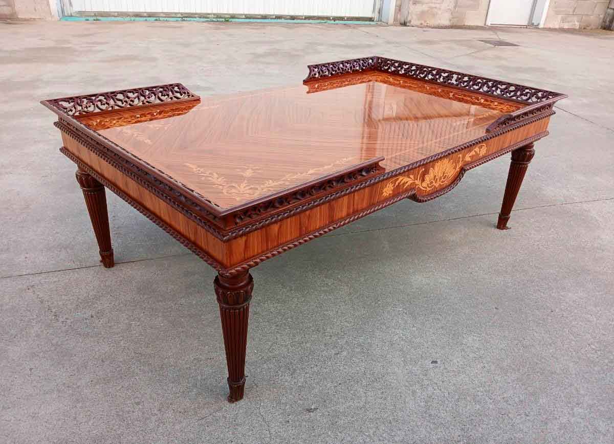 Mesa baja antigua centro de salón estilo Luis XVI (125 cm). Mueble Mesa de tresillo de diseño firma. - Imagen 7