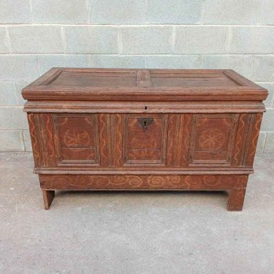 Arcón antiguo de madera s.XIX. Baul Arca antigua madera policromado.