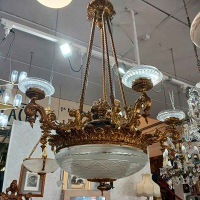 Lámpara antigua bronce y cristal estilo Modernista.