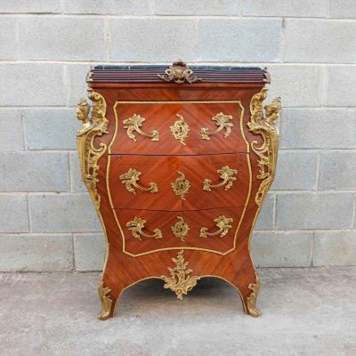 Cómoda antigua estilo Luis XV. Cómoda Cajonera abombada bombé estilo Barroco. Sinfonier antiguo.