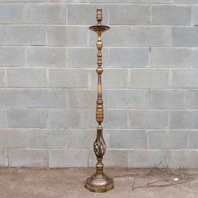 Lampara pie antigua bronce estilo inglés Victoriano. Lámpara pedestal antigua vintage.