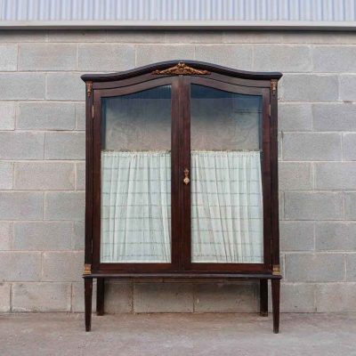 Vitrina antigua estilo isabelino. Mueble Vitrina Expositora antigua estilo inglés Victoriano.