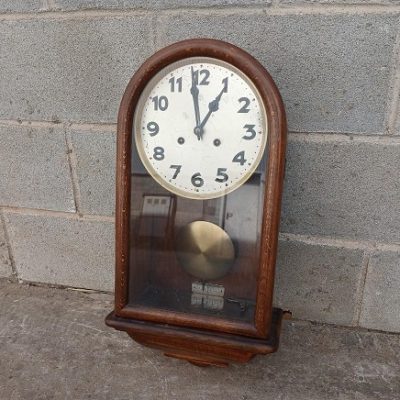 Reloj de pared antiguo.