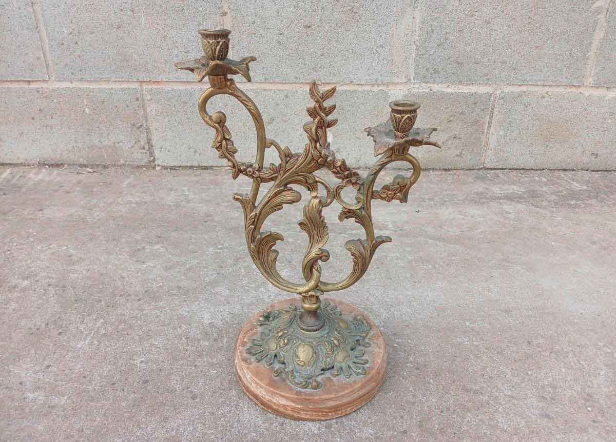 Candelabro antiguo bronce estilo Luis XV. Candelabro para velas estilo Barroco.
