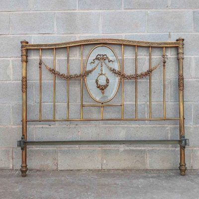 Cabecero antiguo bronce Luis XVI (140 cm). Cama antigua bronce estilo francés.