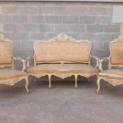 Sofá antiguo + 2 Dos Sillones antiguos estilo Luis XV. Tresillo antiguo estilo Isabelino.