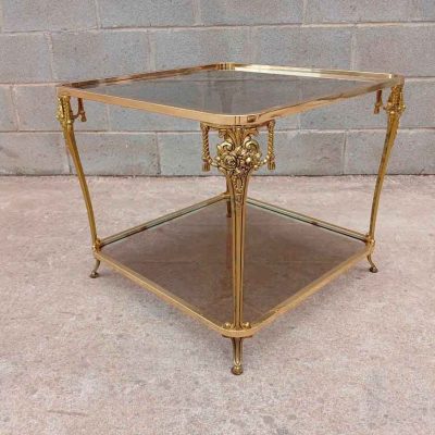 Mesa Auxiliar antigua vintage bronce estilo Luis XV. Mesita Auxiliar antigua estilo francés Luis XVI.