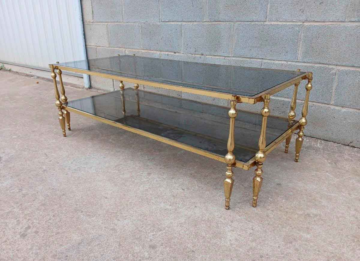 Mesa baja salón antigua vintage (125 cm). Gran Mesa de Tresillo metal cristal bronce latón.