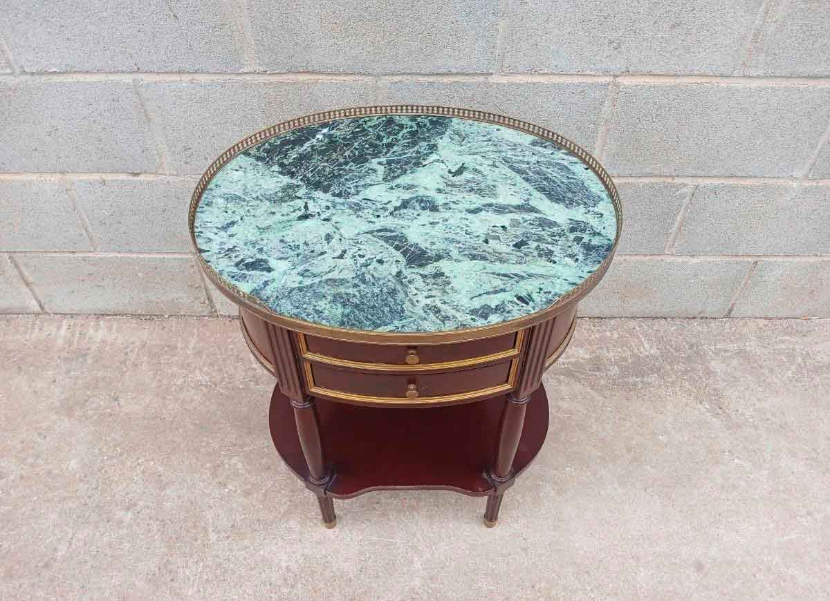 Mesa Auxiliar ovalada antigua estilo Luis XVI. Mesita Mesilla noche dormitorio vintage Neoclásico. - Imagen 3