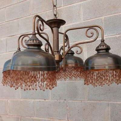 Lámpara antigua estilo Árabe. Lámpara de techo antigua estilo Oriental.