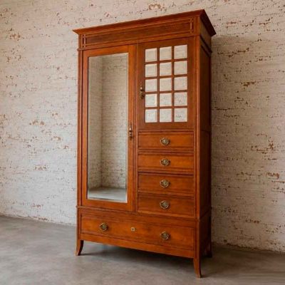 Armario antiguo estilo Modernista. Mueble Armario Ropero con Espejo estilo Art Nouveau, Art Decó.