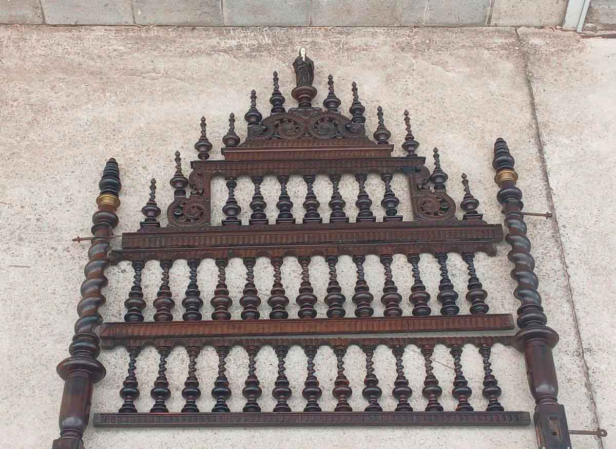 Cabecero antiguo. - Imagen 5